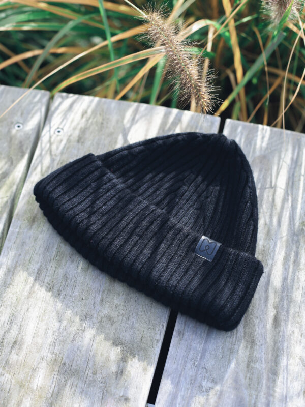 Merino čepice Black